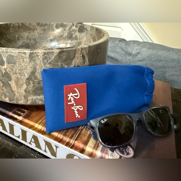 Ray-Ban Wayfarer Kids Polished Blue Sunglasses with Pouch - Picture 1 of 5